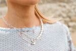 Hold on pearl necklace silver