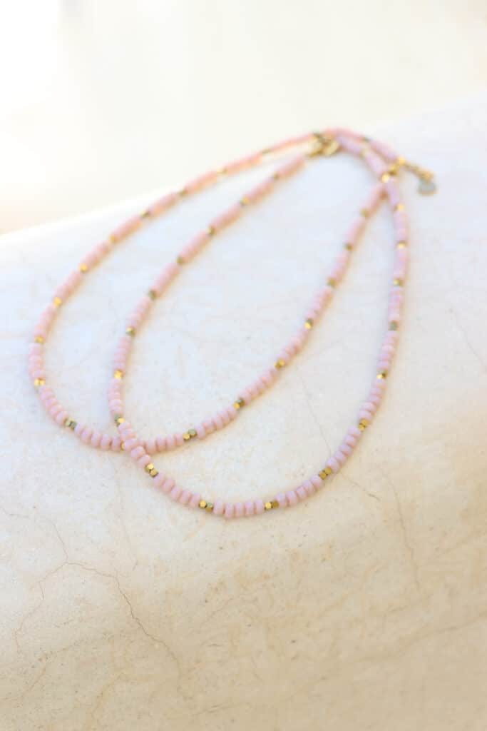 Golden sand necklace gold