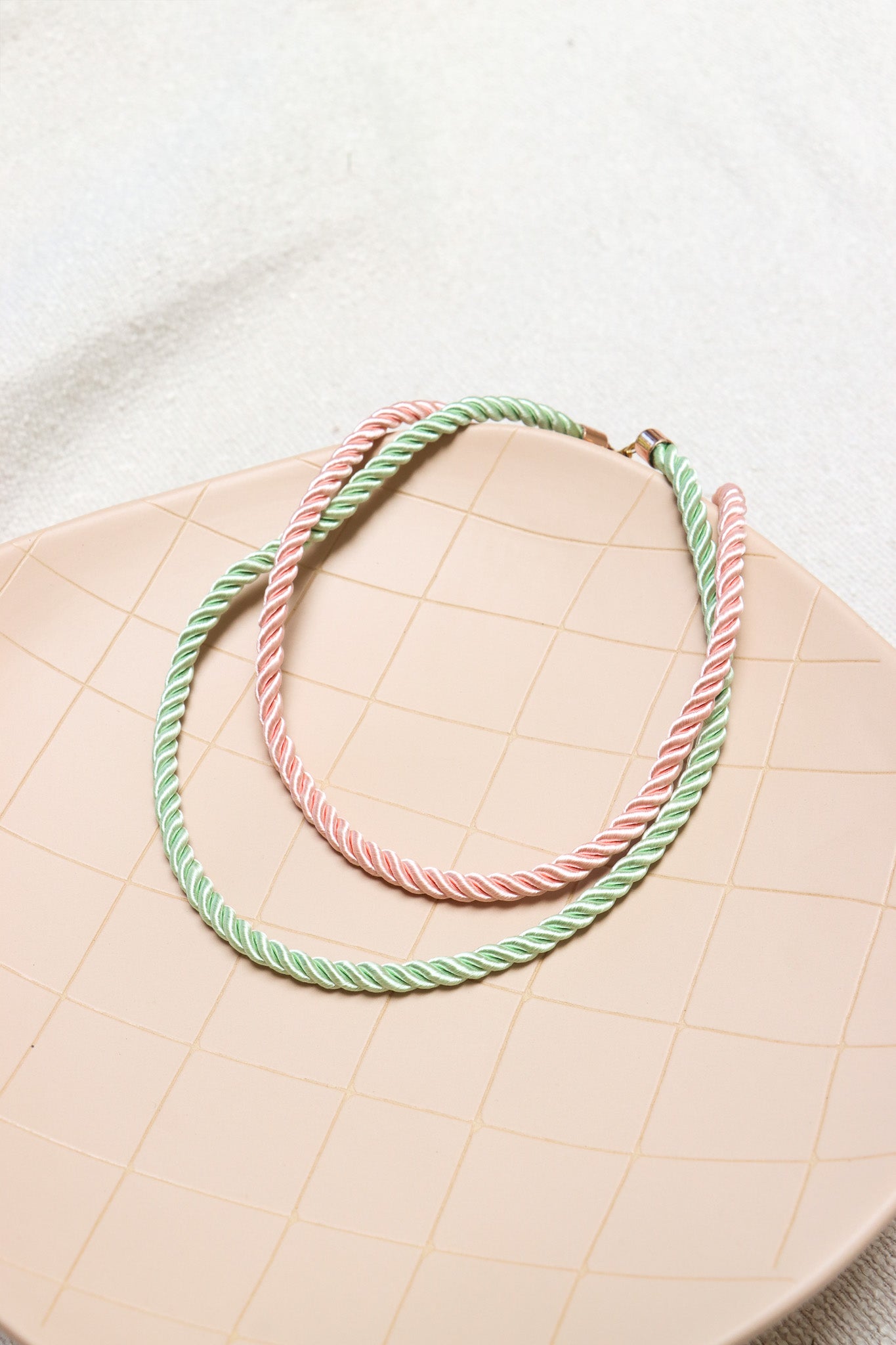 Mint to be necklace gold