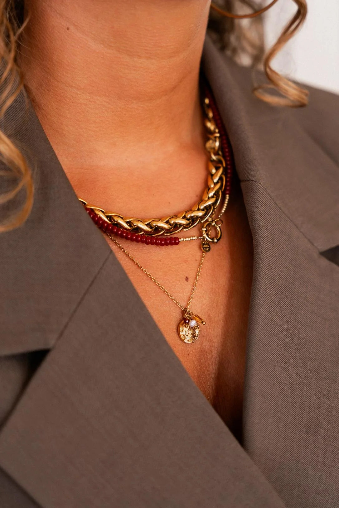 Coin necklace gold