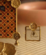Mia Poppy card holder - doing goods