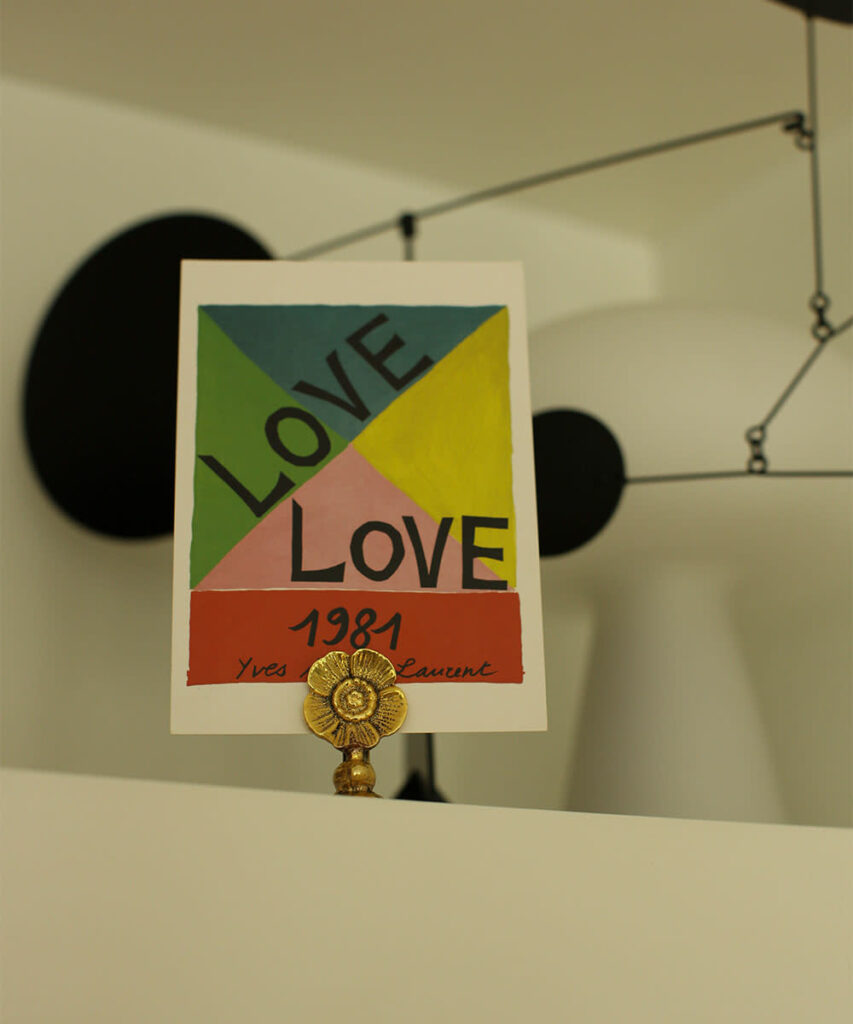 Mia Poppy card holder - doing goods