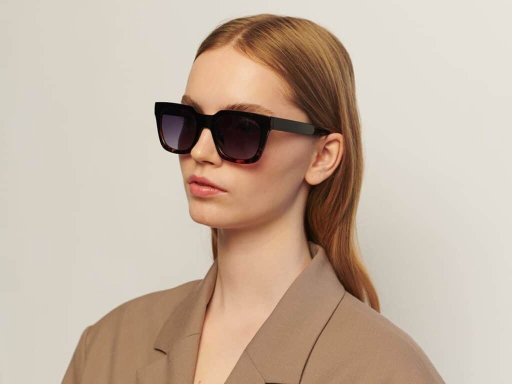 NANCY KL1912-10 black/demi tortoise