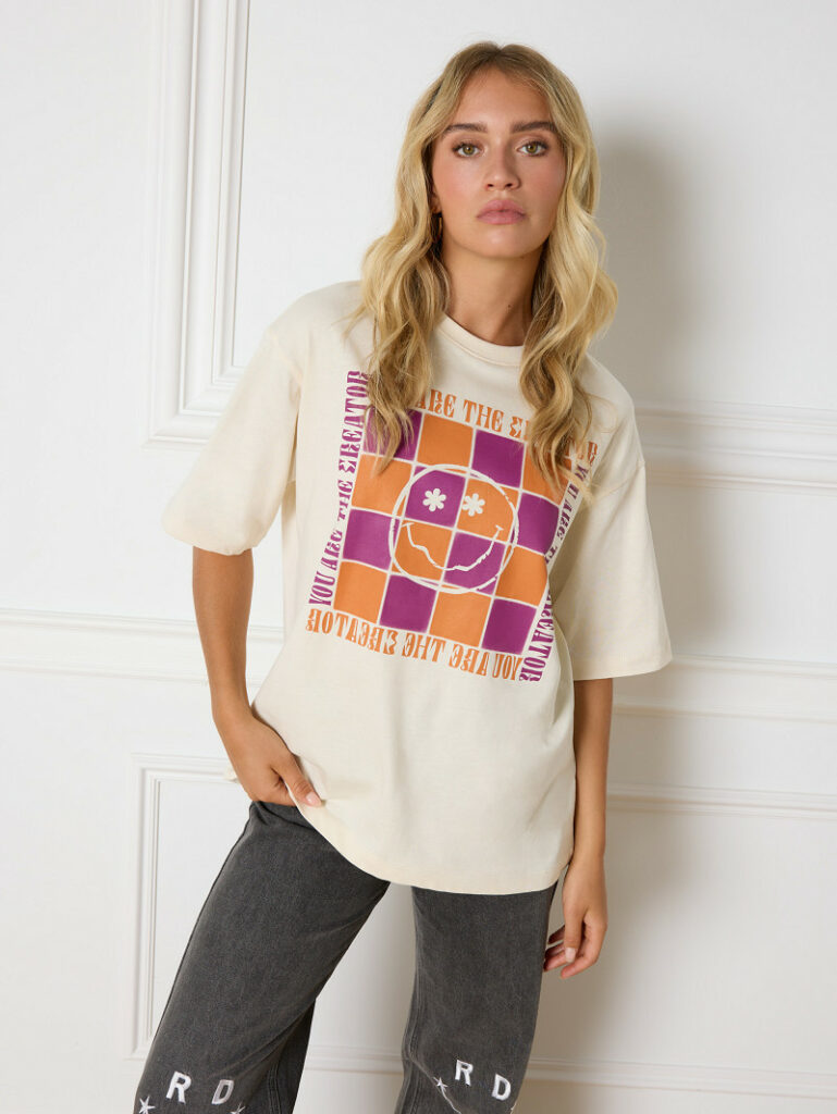 Oversized smiley t-shirt Maggy - vintage white