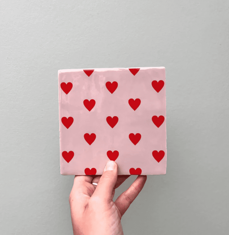 Tegel - hearts pink