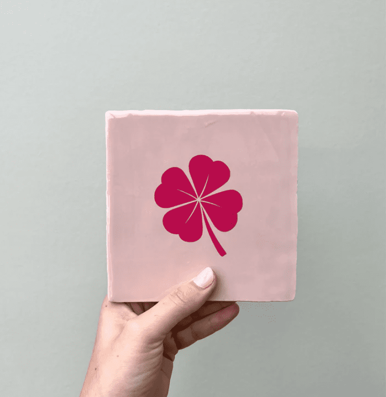 Tegel - klavertje pink