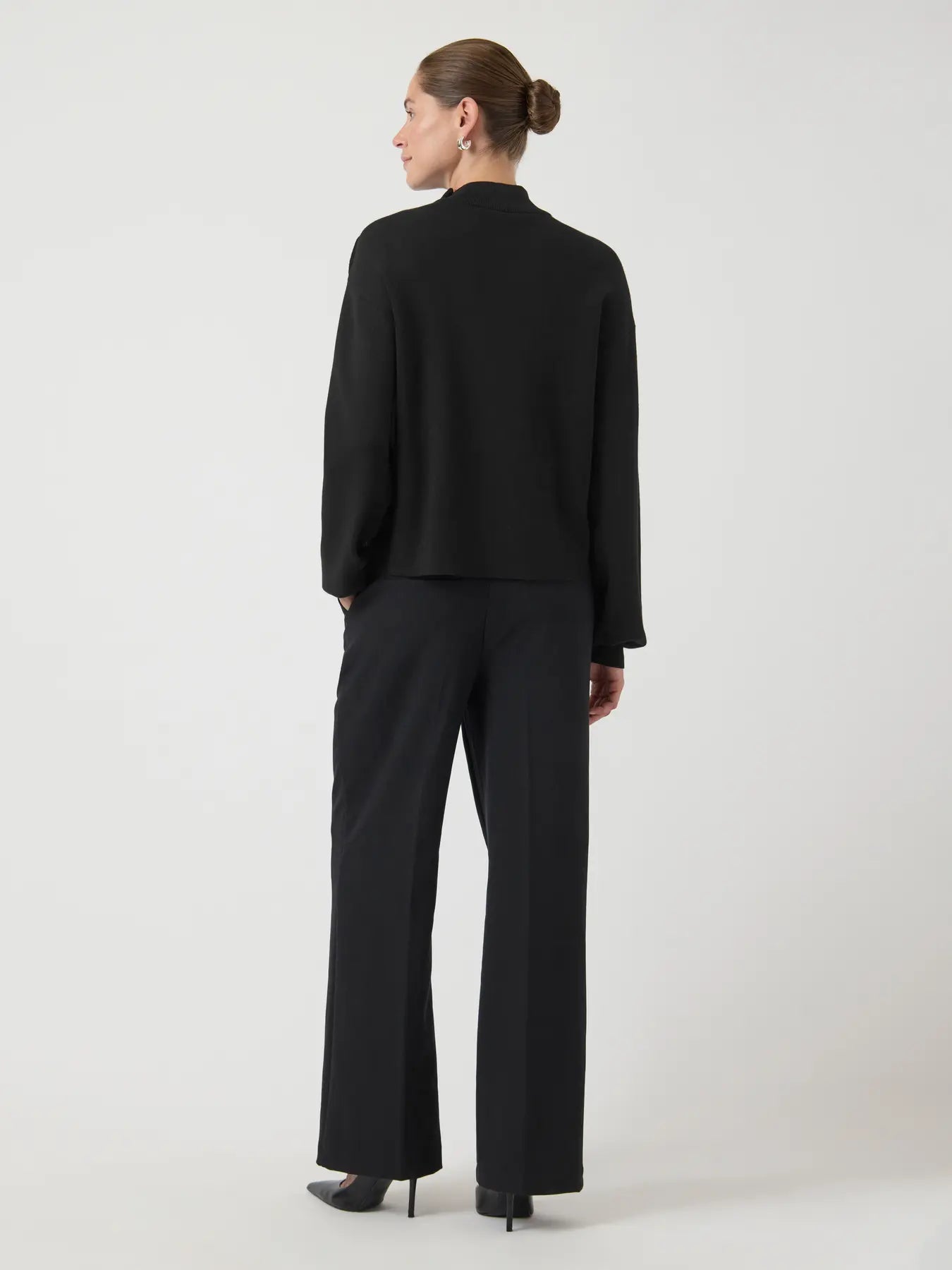 Yashama ls pearl knit pullover - black