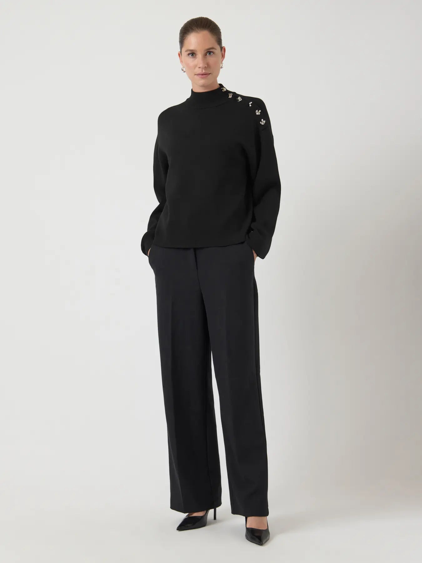 Yashama ls pearl knit pullover - black