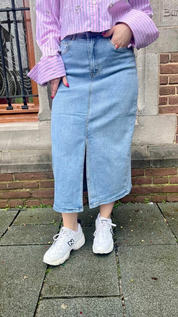 Yasdolma hw midi denim skirt - light blue denim