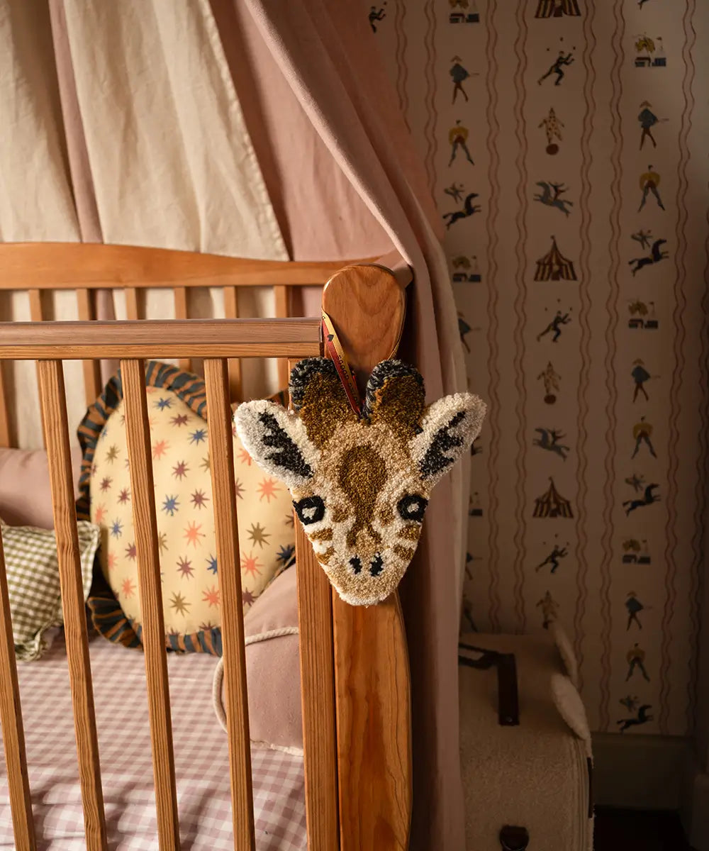 Gimpy Giraff gift hanger