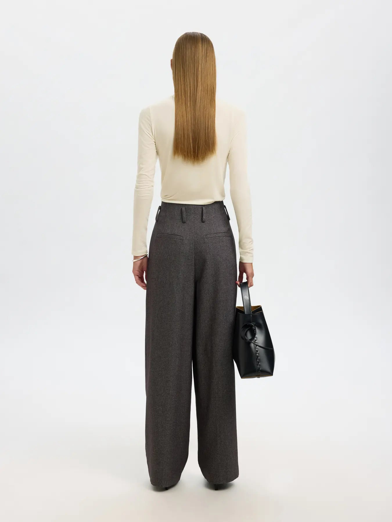 Slflina land ls high neck top - egret