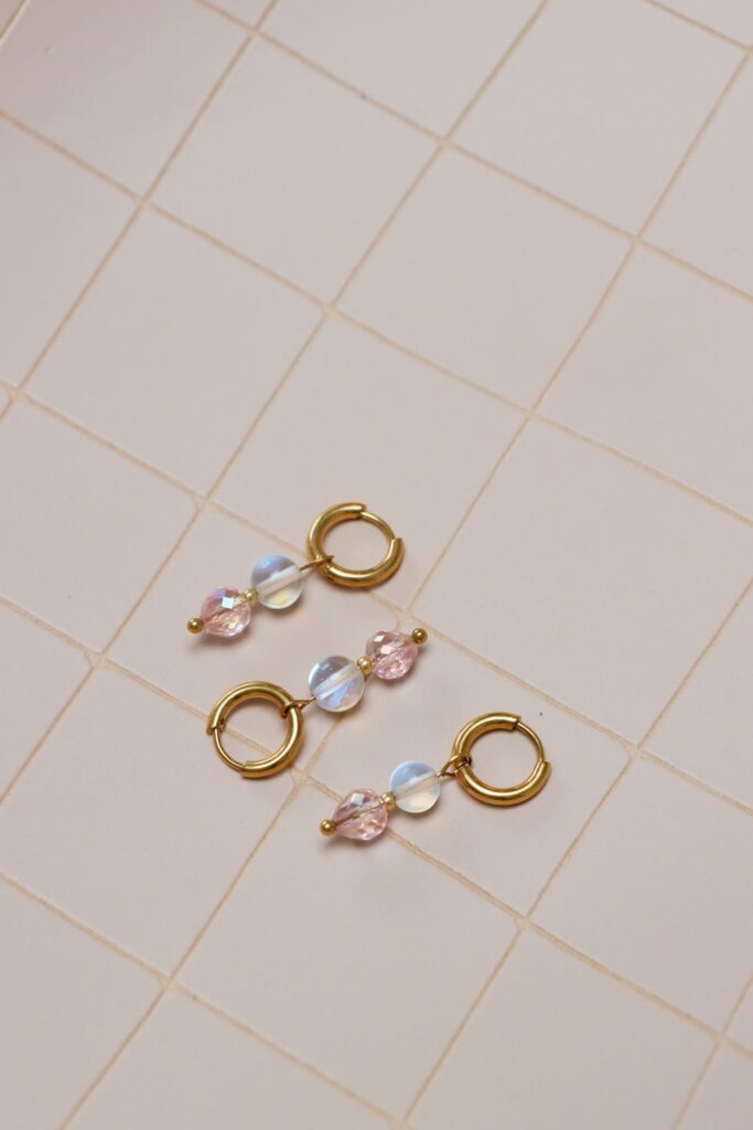 Single ocean glow hoop gold