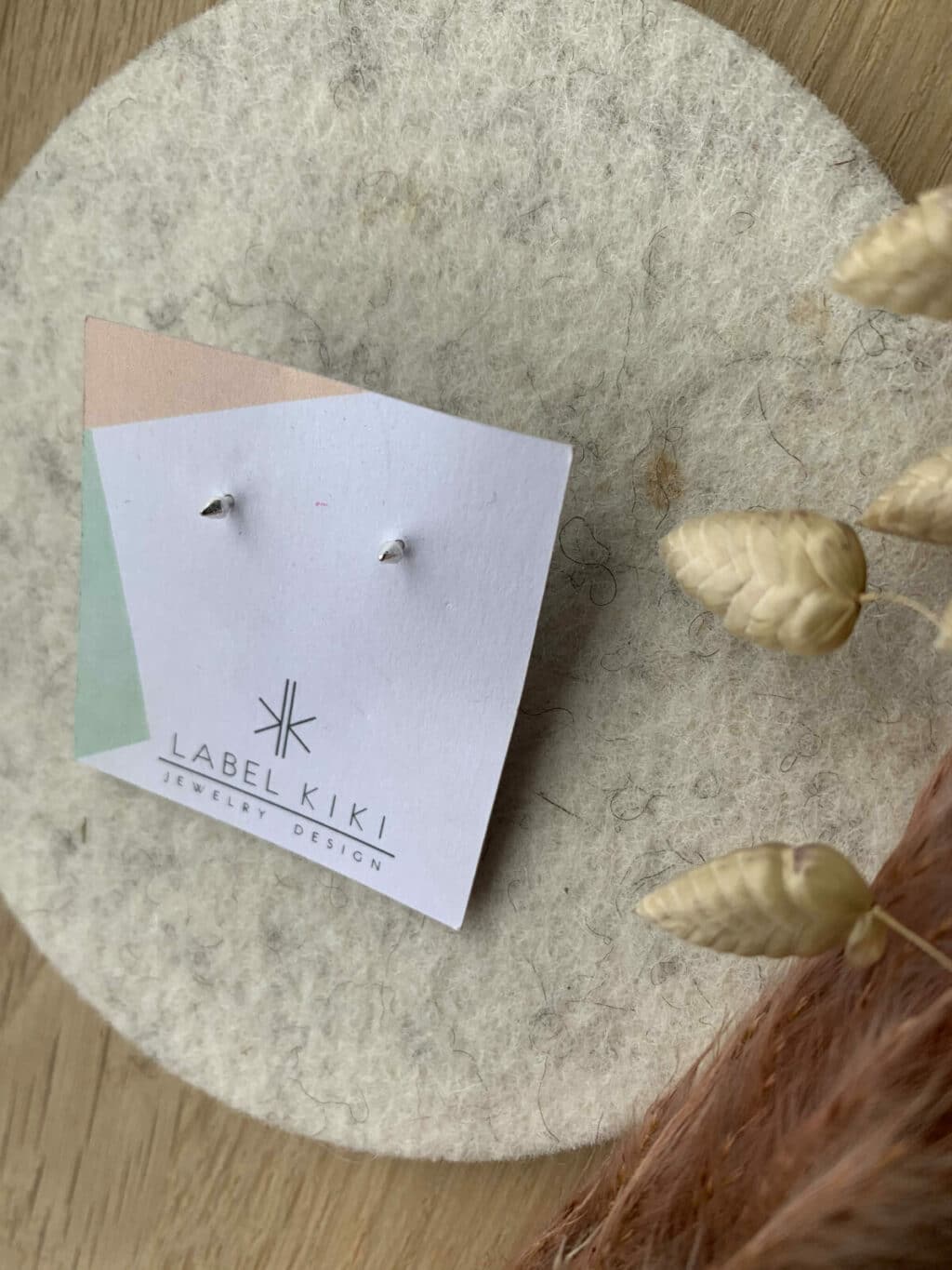 4_95 sterling silver point 1x2 mm